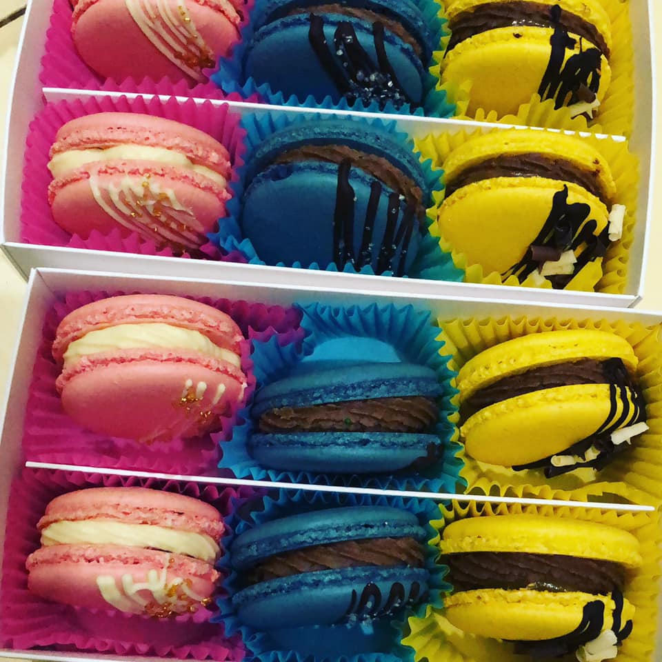 Mixed Colour Macarons
