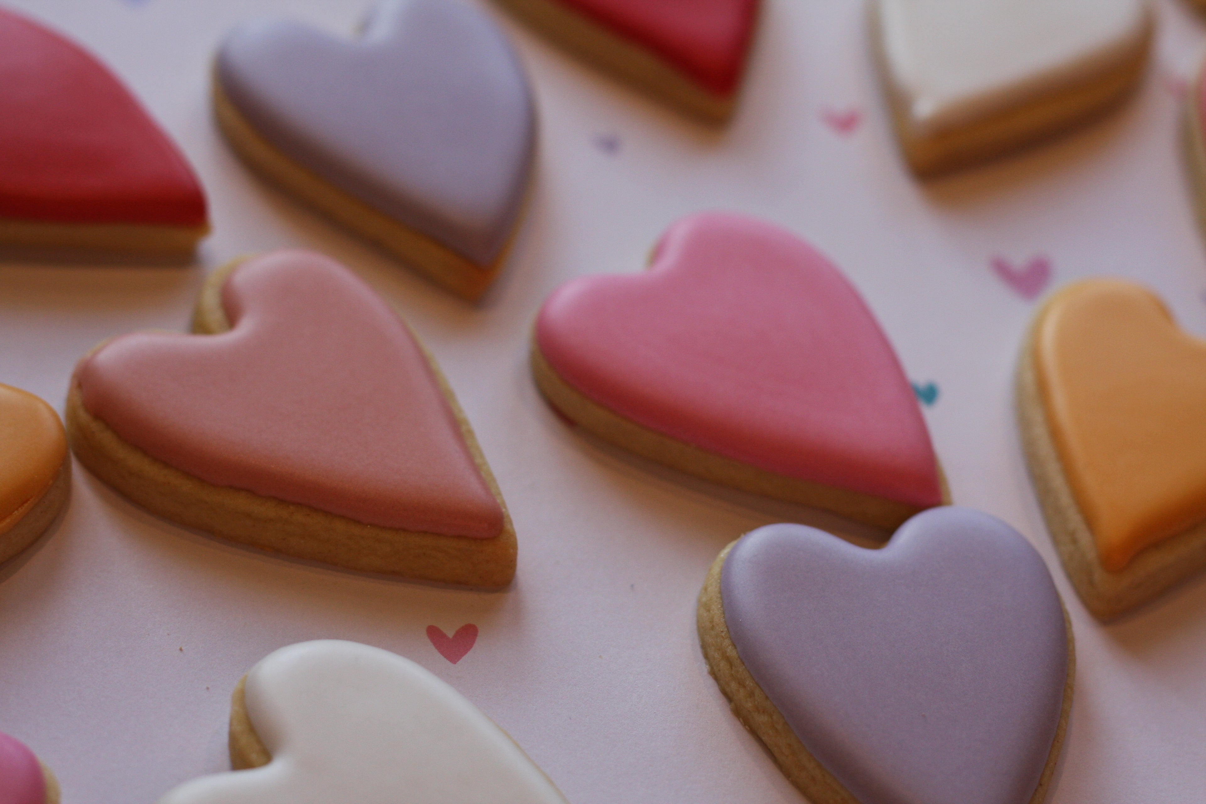 Long Heart Cookie Box